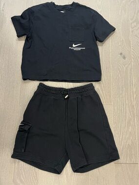 Nike Black Women's Crop Tee and Drawstring Shorts Set
